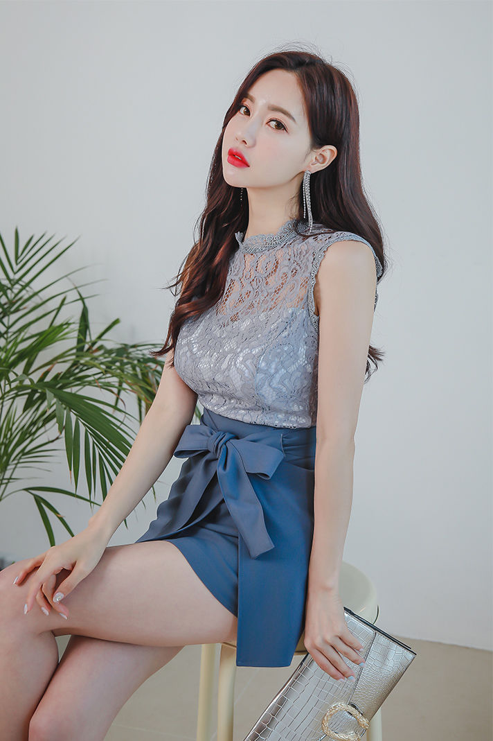 纷泪雨坎贝尔敦刺绣系带裙