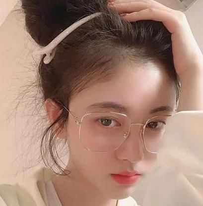  「价格」鞠婧祎带火了一款“发夹”，得知价格后，网友：买得起的明星同款