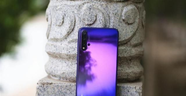  麒麟：8GB+麒麟980，高端华为沦为千元机，当初2999！