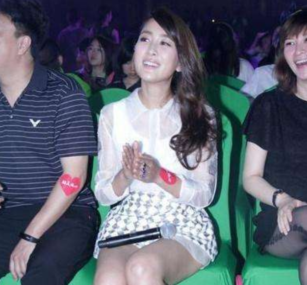 女生到底要不要穿安全裤？看看网友们是怎么回答的