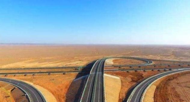 国内最“顺畅”的高速，2540公里中几乎看不见一辆车，司机：舒服