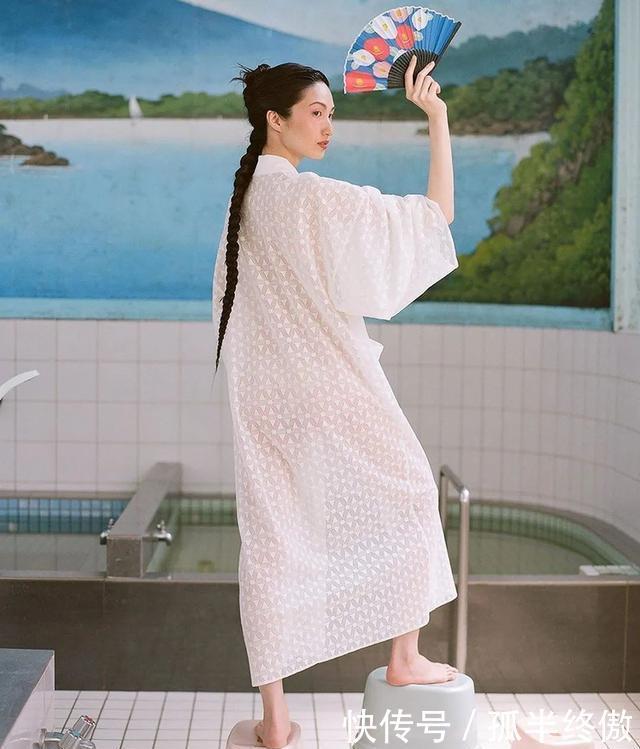 『镜头』搞颜色没前途?她镜头下的少女配色,温暖又高级