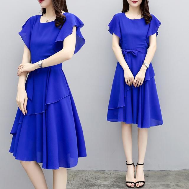 套装落伍了，才知道连衣裙更有特色，难怪大姐也要买