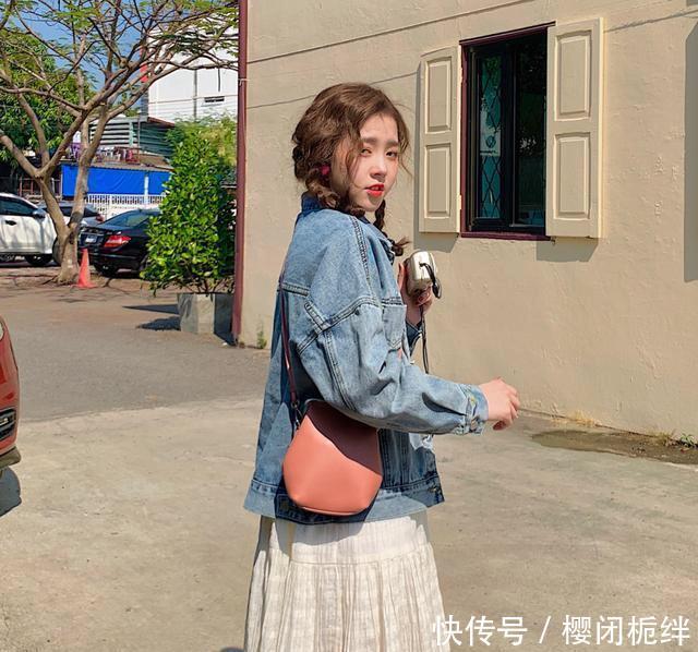 『卫衣』早春搭配|卫衣都穿腻了,“春外套”这样搭才叫绝呢!
