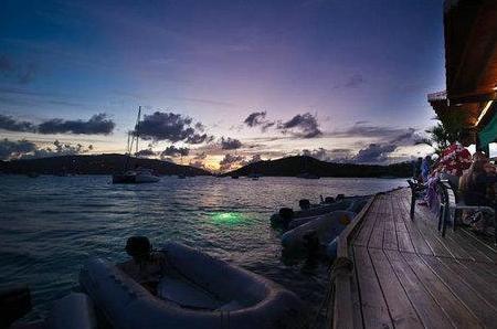 世界上被称为寡妇岛的小岛,岛上美女众多,吸引大量游客前往