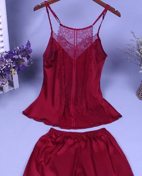 三伏天在家不穿文胸!穿这样的性感睡衣，充满甜甜少女心又迷人