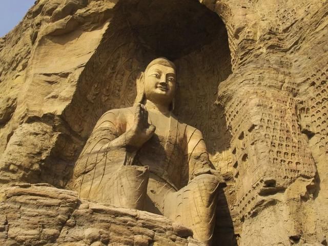 原来石窟里讲得根本不是神仙的事?