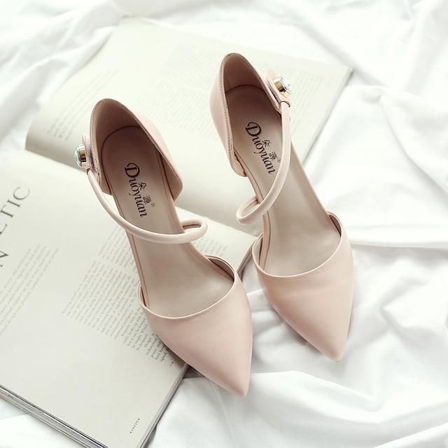 尖头高跟鞋，诠释高级女人味！