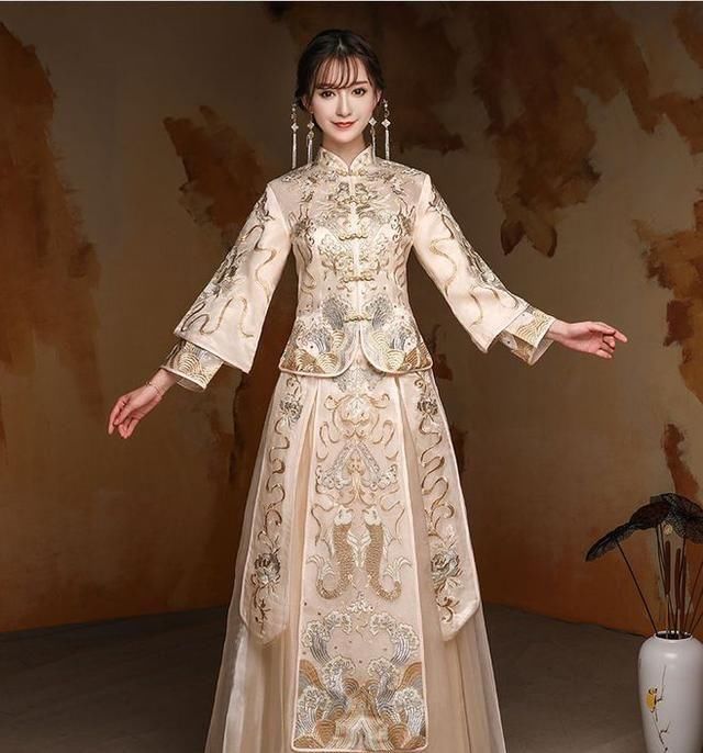  「马来」中式礼服之龙凤褂·秀禾服·马来褂