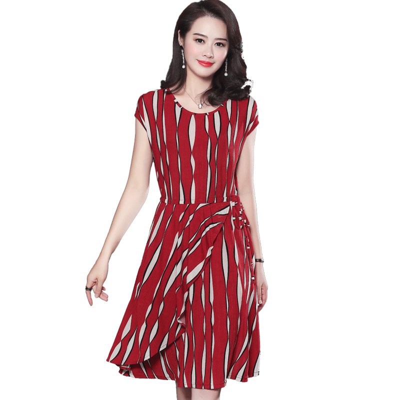 妈妈出门，就要穿的年轻漂亮，新款妈妈装，走哪儿都出众