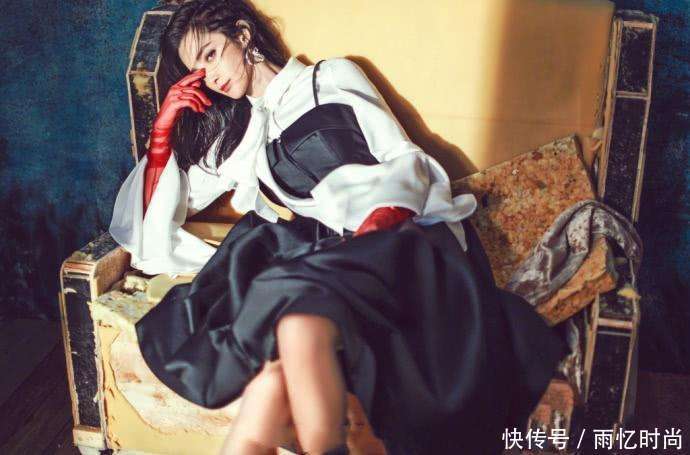 45岁李冰冰新造型很惊艳! 身穿开叉短裤, 暴露了一双美腿!