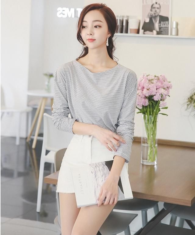 人像摄影：展现出模特的优美轮廓，勾勒出模特的完美曲线