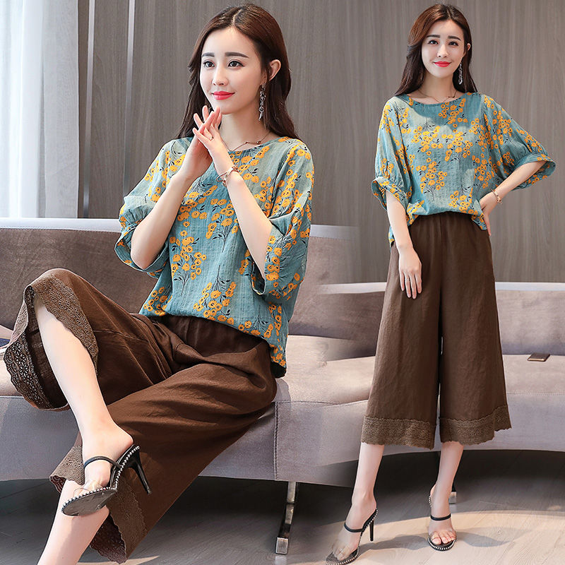 自从小姨买了这几款棉麻套装，瞬间减龄十几岁，舒适又有气质
