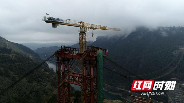 张吉怀铁路酉水大桥300吨缆索吊试吊完成