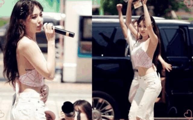 金泫雅只穿一件内衣，也敢敞开衬衫炫腹，借十个胆给我，我也不敢