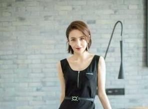 欧美秋季流行的穿搭，这样穿起来特别率性与舒适