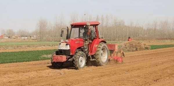  [电商]农村有三笔不显眼的小生意，现在工作的人很少，农民可以