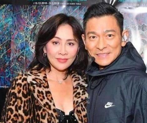  【刘德华】帮刘德华还4千万债务，晚年被子女啃老到破产，今被华仔宠上天