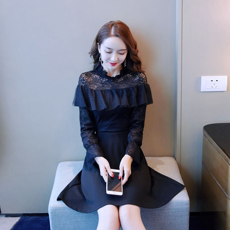 这样的一种魅力呢?清新又高雅，带着知性的气息，这裙子真的美