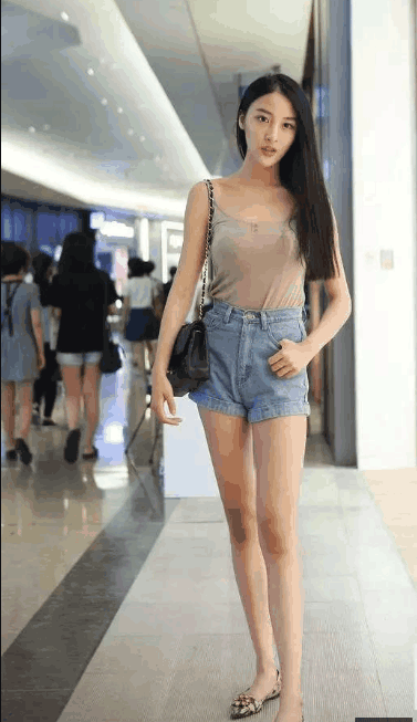 紧身裤上身洋气十足, 女人这样更精致, 姐妹来我家串门也不怕了