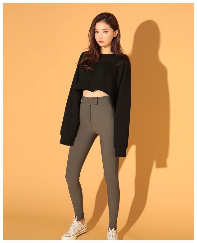 美图：紧身裤展现女人迷人魅力，除了图1其他我都喜欢！