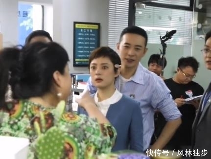 『出场』《安家》花絮剧透:李菁菁出场很彪悍跟孙俪打架,孙俪吓到忘词