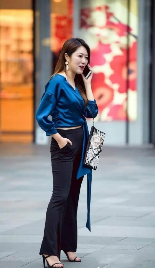 #显瘦#腿粗的女人“远离”短裙,学着穿阔腿裤,显瘦又不邋遢!