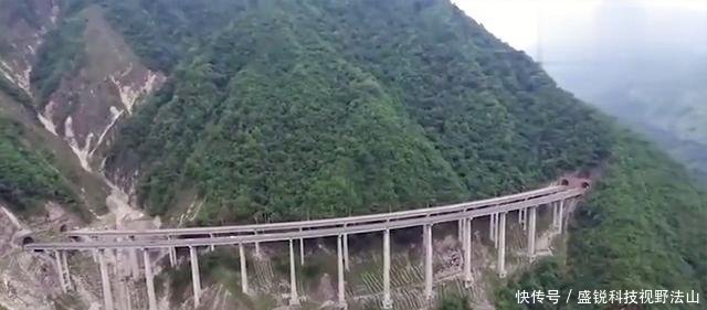 中国又一伟大建筑，比港珠澳大桥壮观100倍，厉害了我的国