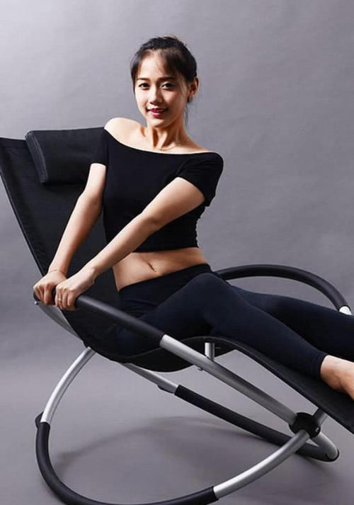 夏天到了，看七分打底裤，如何带给你用优雅与知性！