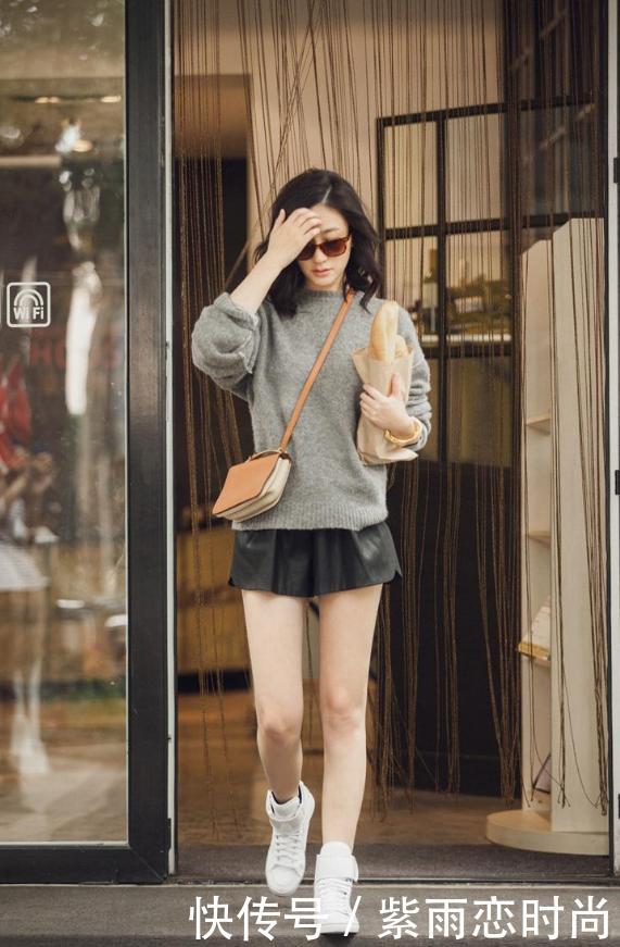 李小冉这么窄的短裙也要硬往里塞衬衫,网友:再胖点都穿不了!