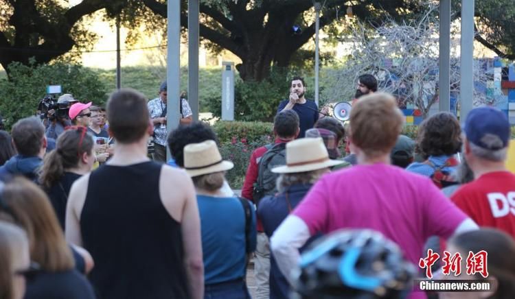 美国民众对苏莱曼尼