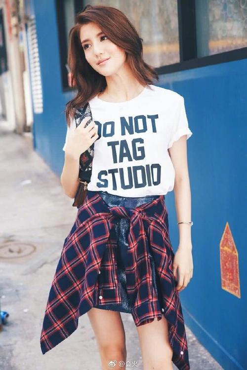 疑毛晓彤父亲聊天记录曝光:要住别墅!网友爆料AB节目假吃爆米花