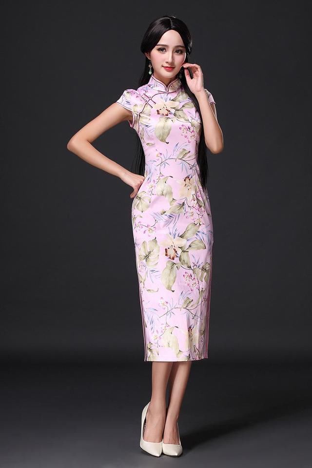 不同面料风格在旗袍上的呈现