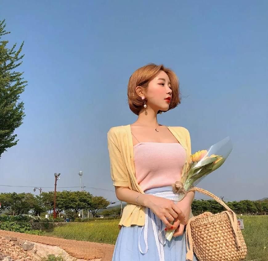 剪短发，显胸大，有图有真相!