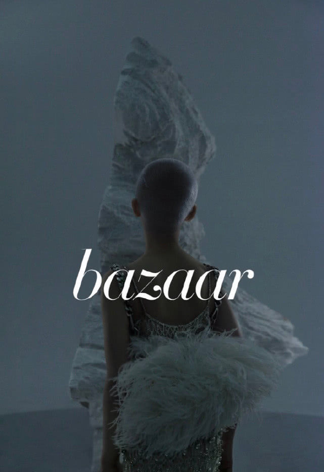 周冬雨银灰寸头视频