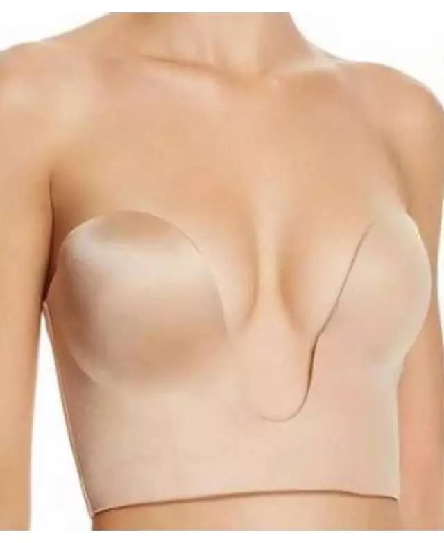 一字肩，吊带，透视装等露背露肩的衣服搭什么内衣?