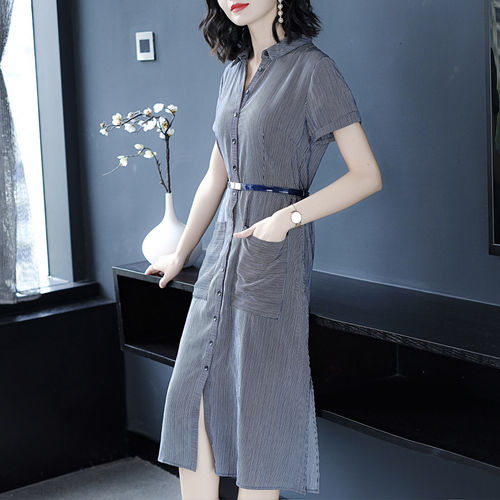 48岁妈妈穿这身裙子+高跟，又瘦又美，看侧影嫩的一呆一呆