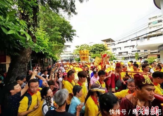 湄洲妈祖巡安 曼谷民众狂欢