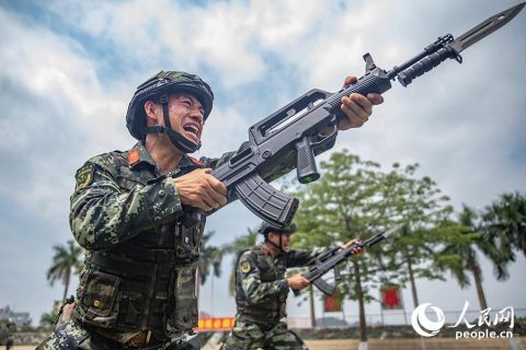  「立夏」广西南宁：武警官兵立夏练兵忙