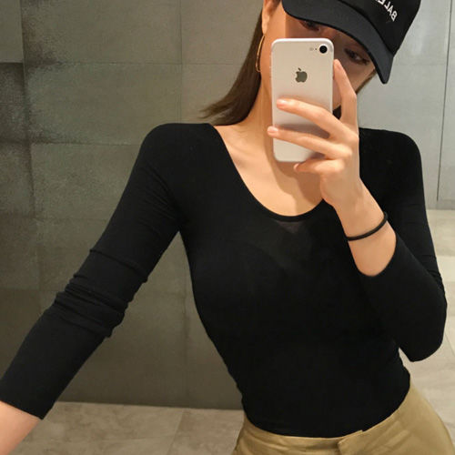 丰满的女人，初秋穿紧身牛仔裤+打底衫，看翘臀小蛮腰，曼妙惹火