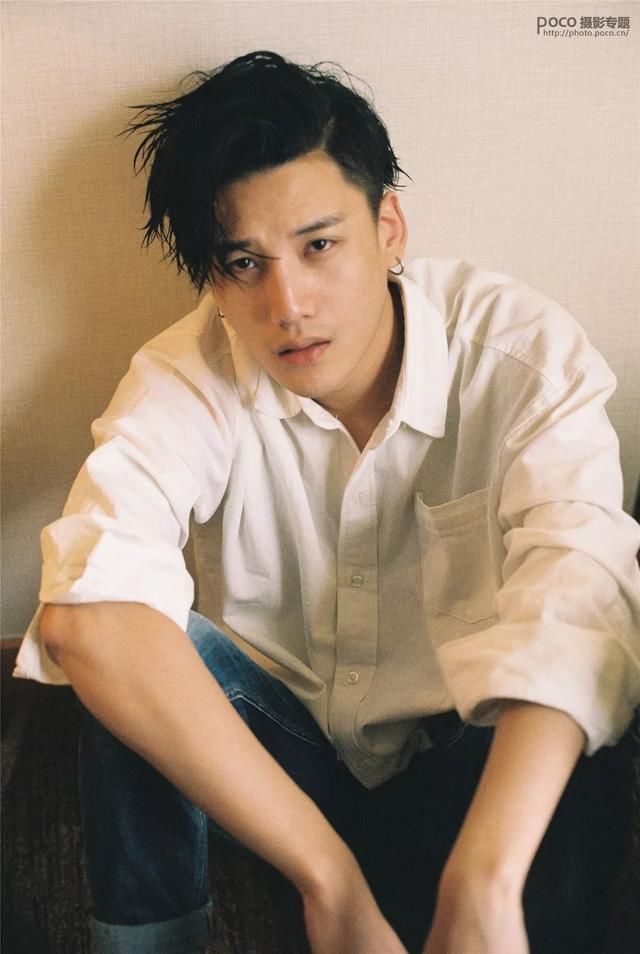 男生这样拍，路人甲秒变行走的画报!