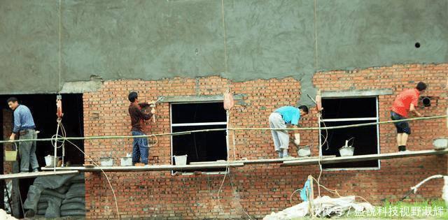  房子@“城里买房”和“农村盖房”，多年后谁过得更舒坦？听听老农咋说