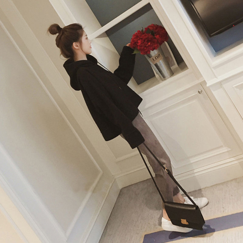 刚入秋,还不至于穿毛衣!现流行的“洋气套装”,保暖超美嫩