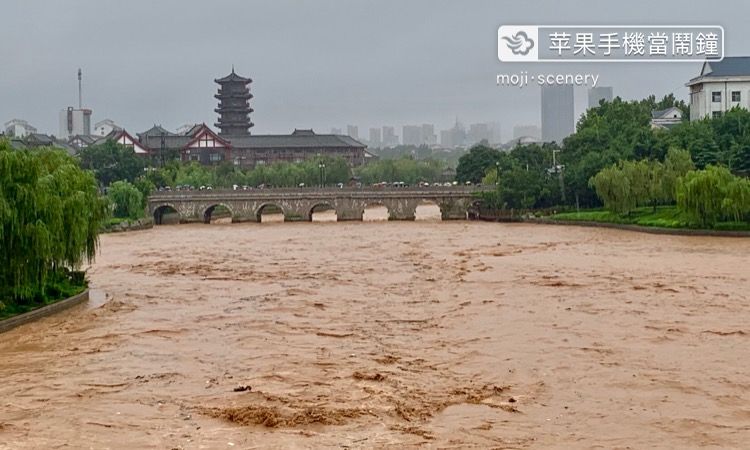 超强台风“利奇马”登陆 山东多地强风暴雨|组图