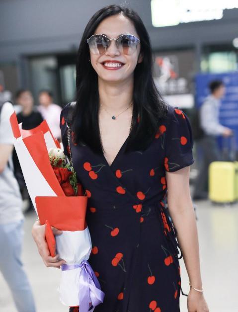 姚晨 展现完美的身材曲线 妩媚又动人！太撩了