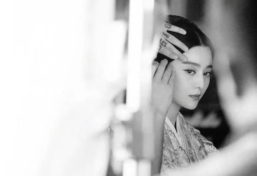 杨幂的“扶摇妆”比白浅好看一万倍,怪不得阮经天对她摸脸杀!