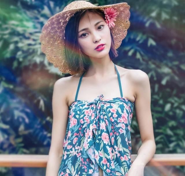 选对泳装,秒变肤白貌美大长腿