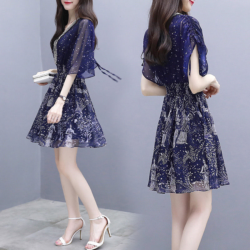 如今的女人真会穿,统统不穿裤子,只穿这”冷风裙“,美到犯规