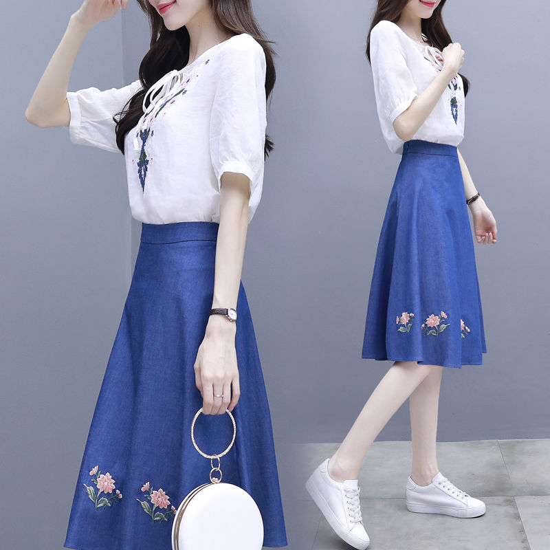 到了东莞才知道，现在女人都穿初秋套装+平底鞋，美得清新脱俗