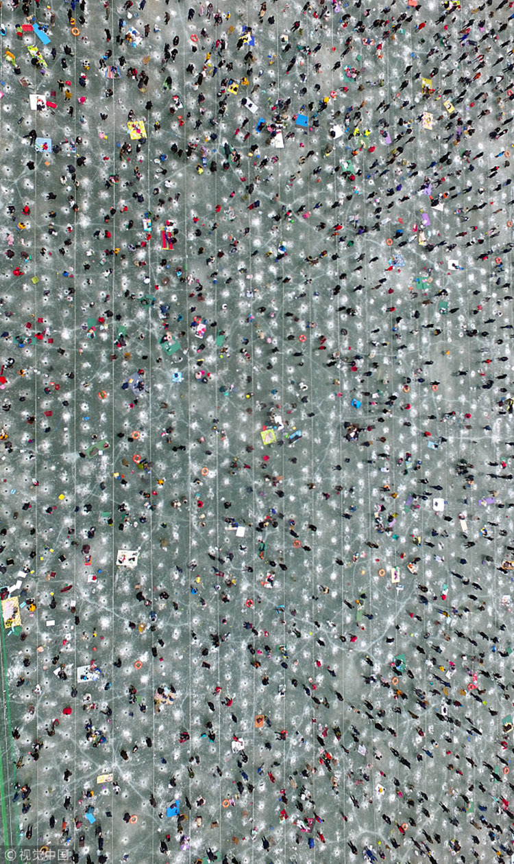 眼界 | 韩国华川鳟鱼节场面壮观